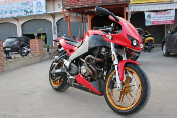 ขายส่งพ่อค้า buell xb12r 05 เสียสรรพสามิตรแล้ว สภาพดี เครืิ่องดีมาก