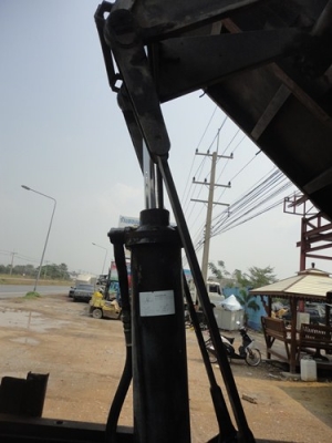 ขายดั้มรถห้าง