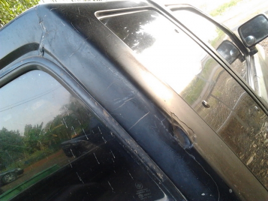 ISUZU TFR มังกรทอง SPACE CAB 2.5 MT ปี 34 เครื่อง 87 HP รถยกสูงให้แล้วสวยดีมีล้อแม็กครบพร้อมใช้งาน เครื่องแห้งแรงดีไม่เยิ้ม ภายในเก๋งคอนโซลสวยสะอาด แอร์เย็น พวงมาลัยเพาเวอร์ ช่วงล่างดี ยางสภาพดี 4 เส้นพร้อมใช้งานได้เลยครับ เอกสารทะเบียนภาษีครบพร้อมโอน ราค