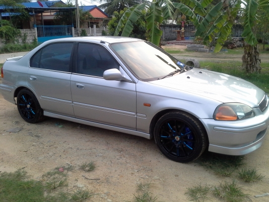 ขายซีวิคตาโตปี 97 หล่อๆ พร้อมใช้สักคัน