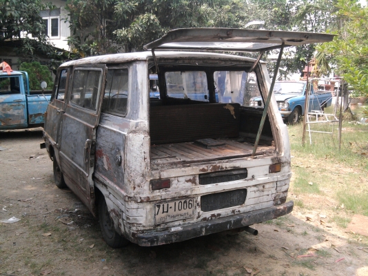 ขาย มาสด้าบองโก้ รถโก้ในตำนานครับ คลาสสิคมาก หายาก ราคาถูกๆครับ