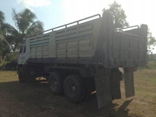 ขาย 10 ล้อดั๊ม ISUZU 210 แรงม้า เกียรธรรมดา สโลว์กลาง สนใจโทร 0819701072