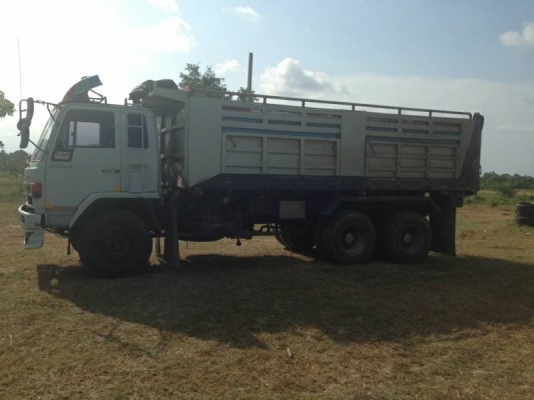 ขาย 10 ล้อดั๊ม ISUZU 210 แรงม้า เกียรธรรมดา สโลว์กลาง สนใจโทร 0819701072