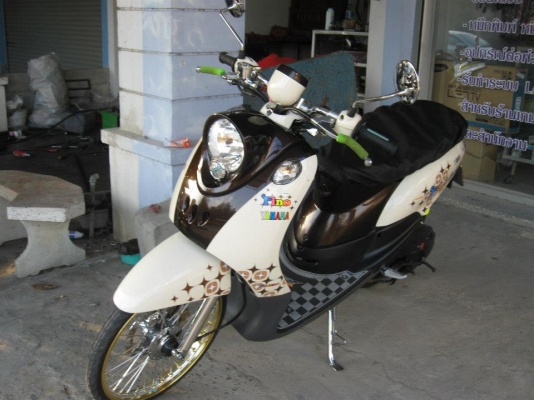 ขาย yamaha fino fashion 2011 แต่งสวย เครื่องเดิม แน่น ราคา 26000 พร้อมโอน หรือแลก รถคลาสสิค เสนอมาคัฟ