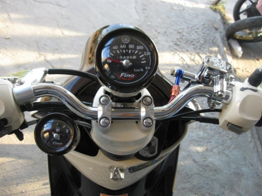 ขาย yamaha fino fashion 2011 แต่งสวย เครื่องเดิม แน่น ราคา 26000 พร้อมโอน หรือแลก รถคลาสสิค เสนอมาคัฟ