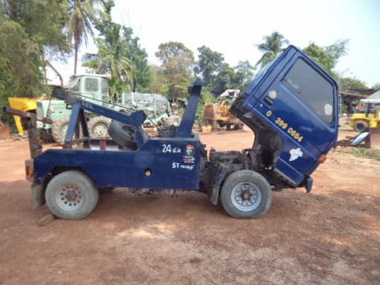 ขายรถอีซูซุเป็นรถยก ลากรถ เครื่อง110แรงม้าเพลาลอย ราคาถูกๆสภาพดีพร้อมใช้