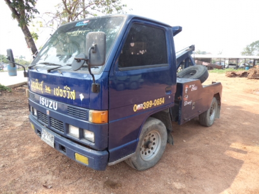 ขายรถอีซูซุเป็นรถยก ลากรถ เครื่อง110แรงม้าเพลาลอย ราคาถูกๆสภาพดีพร้อมใช้