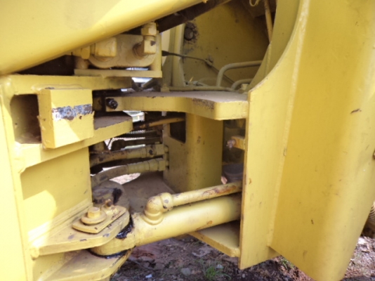 ขายรถตักล้อยางFURUKAWAเอวอ่อน2เพลา สภาพสวยพร้อมใช้ ขายรถตักล้อยางFURUKAWAเอวอ่อน2เพลา สภาพสวยพร้อมใช้