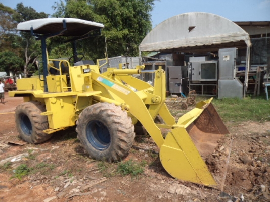 ขายรถตักล้อยางFURUKAWAเอวอ่อน2เพลา สภาพสวยพร้อมใช้