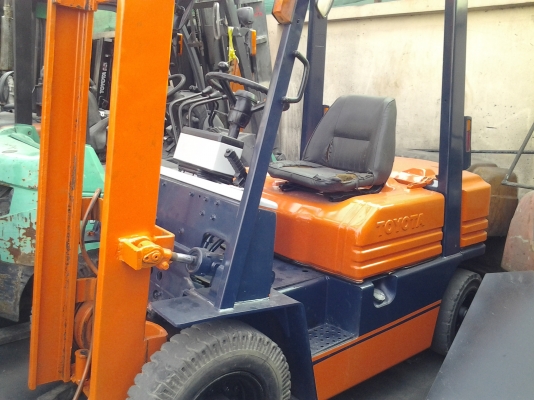 TOYOTA 5FD25รถนอกสภาพสวยงากระดก