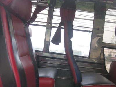 ขายด่วนรถทัวร์ Benz หกล้อ ยาว 12 m 48 ที่นั่ง มีสองคันครับ พร้อมใช้ Tel.088-4501277 ขายด่วนรถทัวร์ Benz หกล้อ ยาว 12 m 48 ที่นั่ง มีสองคันครับ พร้อมใช้ Tel.088-4501277