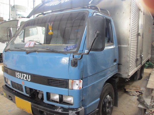ขาย ISUZU NPR59PU5M ตู้อลูมิเนียม ยาว5เมตร เครื่อง115แรง ปี 38 รถห้างแท้