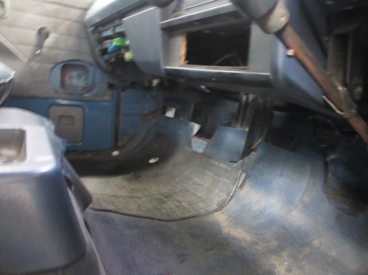 ขาย ISUZU NPR59PU5M ตู้อลูมิเนียม ยาว5เมตร เครื่อง115แรง ปี 38 รถห้างแท้