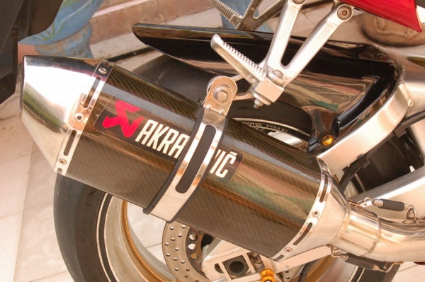 YAMAHA R1 THAILAND 1000cc พร้อมสรรพสามิตและของแต่ง สวยๆๆ