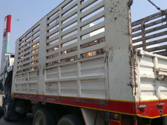 ขายรถ 10 ล้อ 2 เพลา กระบะเหล็กคอกเกษตรไม่ดั้ม  มีระบบลากลูก เดิมเป็นแก๊ส ทำเป็นรถน้ำมันแล้ว ISUZU DECA 270 ยูโรวัน ปี.43 พร้อมใช้ ถังแก๊สถอกออก