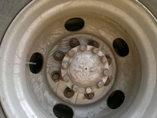 ขายรถ 10 ล้อ 2 เพลา กระบะเหล็กคอกเกษตรไม่ดั้ม  มีระบบลากลูก เดิมเป็นแก๊ส ทำเป็นรถน้ำมันแล้ว ISUZU DECA 270 ยูโรวัน ปี.43 พร้อมใช้ ถังแก๊สถอกออก