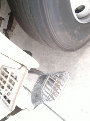 ขายรถ 10 ล้อ 2 เพลา กระบะเหล็กคอกเกษตรไม่ดั้ม  มีระบบลากลูก เดิมเป็นแก๊ส ทำเป็นรถน้ำมันแล้ว ISUZU DECA 270 ยูโรวัน ปี.43 พร้อมใช้ ถังแก๊สถอกออก