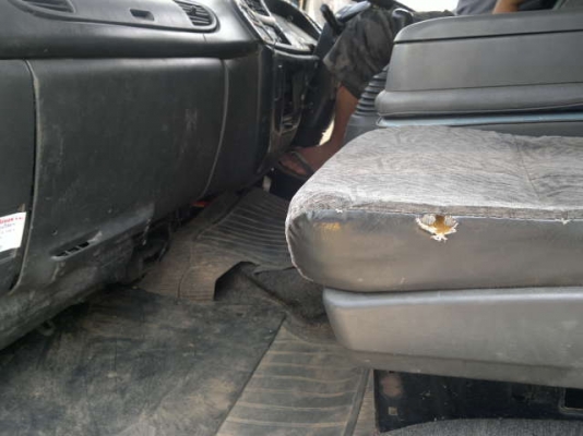 ขายรถ 10 ล้อ 2 เพลา กระบะเหล็กคอกเกษตรไม่ดั้ม  มีระบบลากลูก เดิมเป็นแก๊ส ทำเป็นรถน้ำมันแล้ว ISUZU DECA 270 ยูโรวัน ปี.43 พร้อมใช้ ถังแก๊สถอกออก