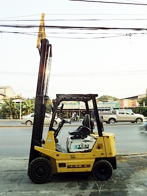 ขายรถยกTCM 1.8 ตัน  เครื่องดีเซลอีซูซุ เกียร์ออโต้  ยางตัน 4 ล้อ กระบอกคุ่ เสาสูง 3 เมตร  พวงมาลัยเพาเว่อร์  สีเดิมจากนอก นำเข้าจากญี่ปุ่น ใช้งานได้ทันที