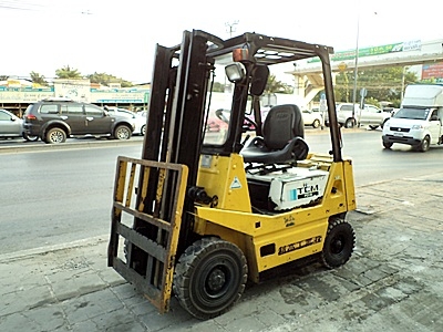 ขายรถยกTCM 1.8 ตัน  เครื่องดีเซลอีซูซุ เกียร์ออโต้  ยางตัน 4 ล้อ กระบอกคุ่ เสาสูง 3 เมตร  พวงมาลัยเพาเว่อร์  สีเดิมจากนอก นำเข้าจากญี่ปุ่น ใช้งานได้ทันที