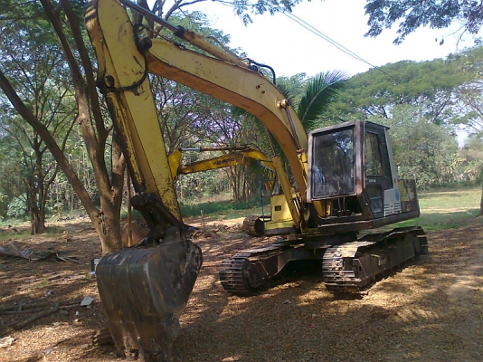 ขายด่วน!..รถแบคโฮ SUMITOMO SH120  F2 มีใบอินวอยล์ รถสวย แรงขุดดี ทำงานไว ประหยัด ต่อรองได้.