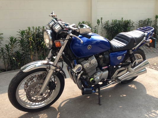 ขาย คับ CB400Four ทะเบียน ขาย 125000 เอกสารเล่มพร้อม ภาษีไม่ขาด