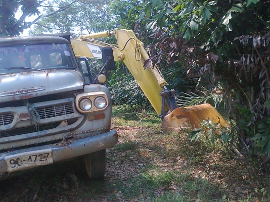 ขายด่วน!..รถหกล้อ ISUZU 120 แรง ประหยัด เฟืองท้ายใหญ่ เงียบ แรง พร้อมใช้ สุดขีด ทะเบียนครบ ต่อรองราคาได้.