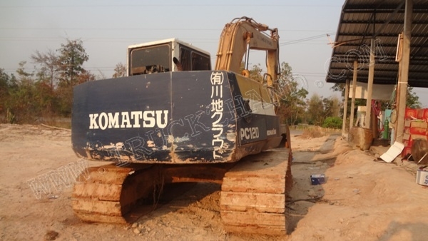 ขายรวม 2 คัน (รถแบคโฮ ยี่ห้อ KOMATSU PC120-5 //รถบรรทุก 10 ล้อ เทนเลอร์ ยี่ห้อ ISUZU