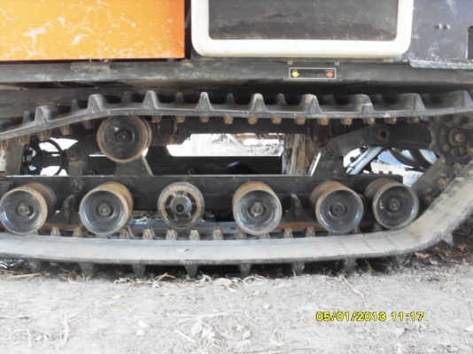 ขายรถเกี่ยวข้าว DC S5GM อุ้ม 1 ตัน