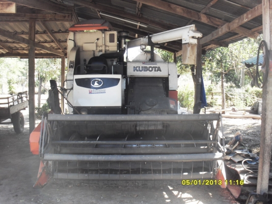 ขายรถเกี่ยวข้าว DC S5GM อุ้ม 1 ตัน