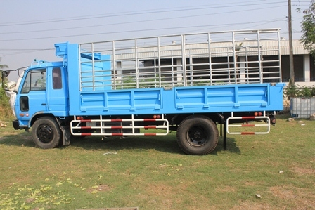 ขายรถบรรทุกหกล้อ สภาพดีสีสวย พร้อใช้งานครับ