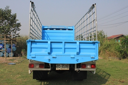 ขายรถบรรทุกหกล้อ สภาพดีสีสวย พร้อใช้งานครับ