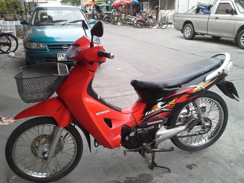 wave 125 s ปี 47 สีแดง ดำ กุญแจใหญ่ เครื่องเดิม แน่นๆ เอกสารครบ