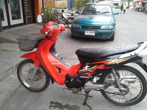 wave 125 s ปี 47 สีแดง ดำ กุญแจใหญ่ เครื่องเดิม แน่นๆ เอกสารครบ