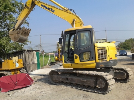 ขายด่วนๆรถแบคโฮ Komatsu pc128us เพิ่งมาจากญี่ปุ่น
