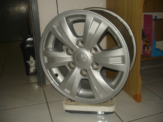 ขาย Max และยางคุณภาพคุ้มค่าราคาประหยัด มีหลายชุด