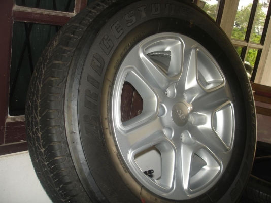 ขาย Max และยางคุณภาพคุ้มค่าราคาประหยัด มีหลายชุด