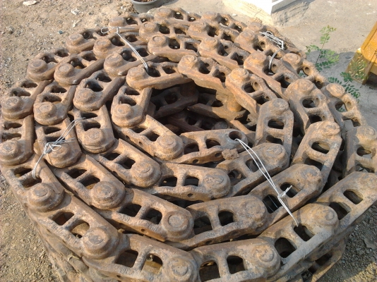 ขายถูก.!!  โซ่รถแบคโฮ  HITACHI  รุ่น  ZX200