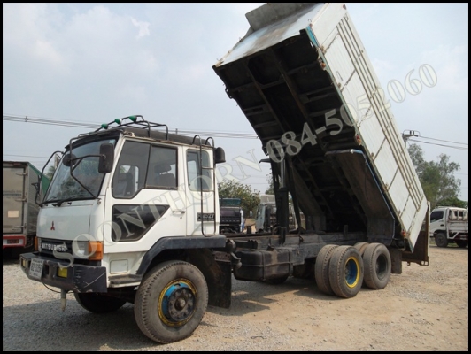 ขายด่วน รถบรรทุก 10 ล้อดั้ม MITSUBISHI FN 527MA 195 แรง /2เพลา สภาพสวย พร้อมใช้ ราคาสุดคุ้ม