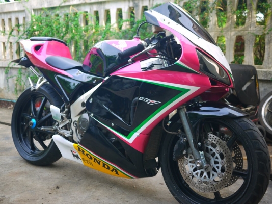 รับสั่งประกอบnc30,cbr400พร้อมทะเบียนเลือกสีเลือกลายได้95000ติดต่อ0803355484