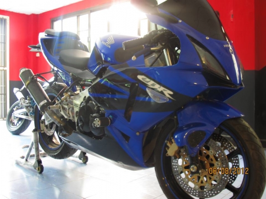 รับสั่งประกอบnc30,cbr400พร้อมทะเบียนเลือกสีเลือกลายได้95000ติดต่อ0803355484