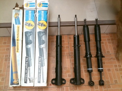 โช็คหน้าฟอร์จูนเนอร์ สภาพใหม่ 1,550 บาท