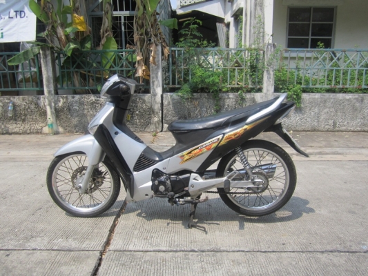 ขายด่วนwave125sไฟเลี้ยวบังลมปี49เครื่องดีเดิมๆทะเบียนพร้อมโอน