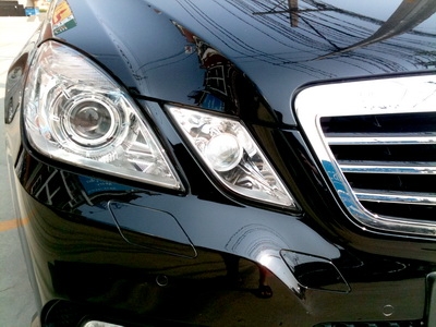 2011 BENZ, E250 1.8 CGIเจ้าของขายเองครับ วิ่ง27080โล ชุดแต่ง แม็ก AMG ไม่มีชน สภาพใหม่เอี่ยม เช็คที่ศูนย์เบนซ์ลุมพินีครับ เล่มทะเบียนพร้อมโอน