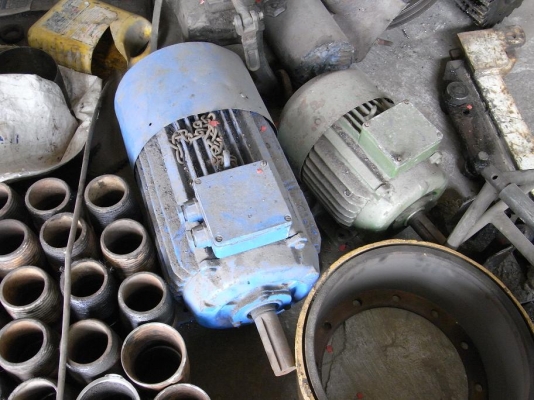 ขายมอเตอร์ 20 HP. 1400 RPM. / 7.5 HP. 1400 RPM. ใช้ไฟ 380 v. ขายเหมา