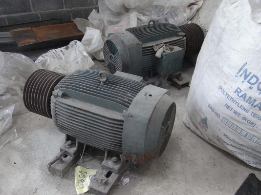 ขายมอเตอร์ 75 HP. 1400 RPM. 380 V. สภาพดี พร้อมใช้งาน มี 2 ตัว แบ่งขายได้ครับ