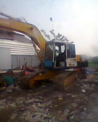 ต้องการขายรถแบคโฮ KOMUTSU PC200-5