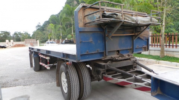 SMM  หางพ่วงพื้นเรียบ  สภาพยางเต็ม  เล่มพร้อมโอนค่ะ