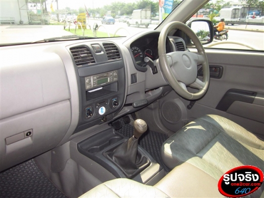 ISUZU หัวเดี่ยว 2.5 สีขาว ปี 2004 เกียร์ธรรมดา