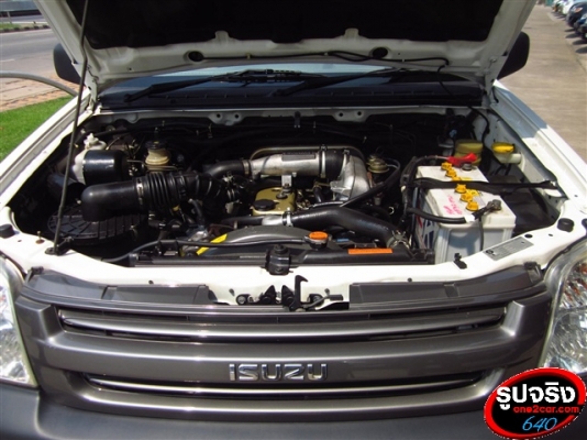 ISUZU หัวเดี่ยว 2.5 สีขาว ปี 2004 เกียร์ธรรมดา